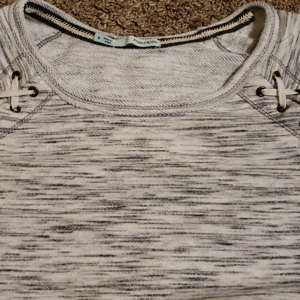 Sweater - Picture 3 of 5